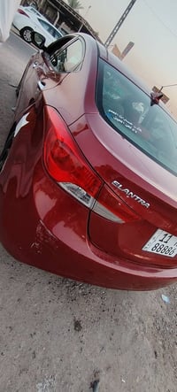مكينة ٢٠٠٠ • موديل ٢٠١٢ • كاميرا خلفيه
