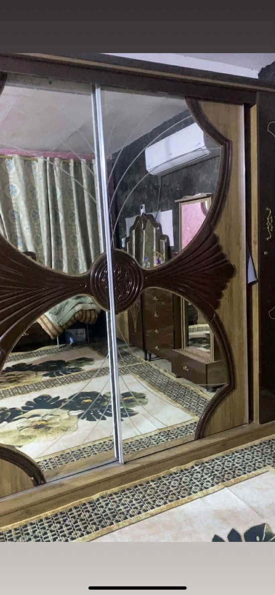 غرفه تركي  ٨ قطع نظيفه للبيع السعر ٣٥٠
واتساب ***********
