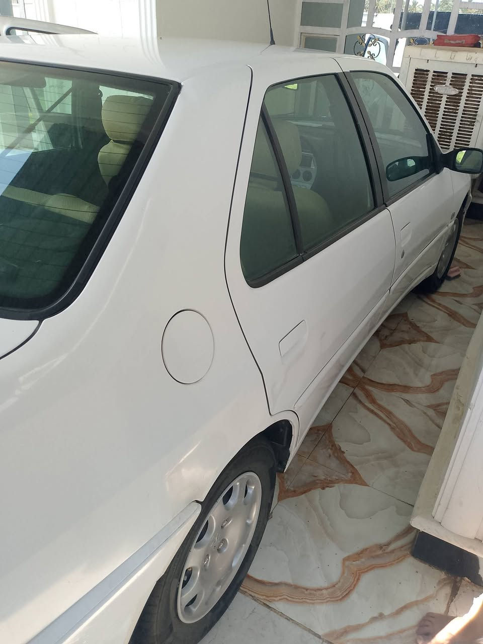 السلام عليكم بيجو 306 2001باسمي رقم بغدادصبغ قليل بلاديه محرك وكير مكفولات تبريد شغال السعر40 ***********
