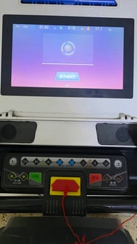 جهاز جري يستعمل في صالات الجم حجم كبير مواصفات كامله مع شاشة واتصال وا...