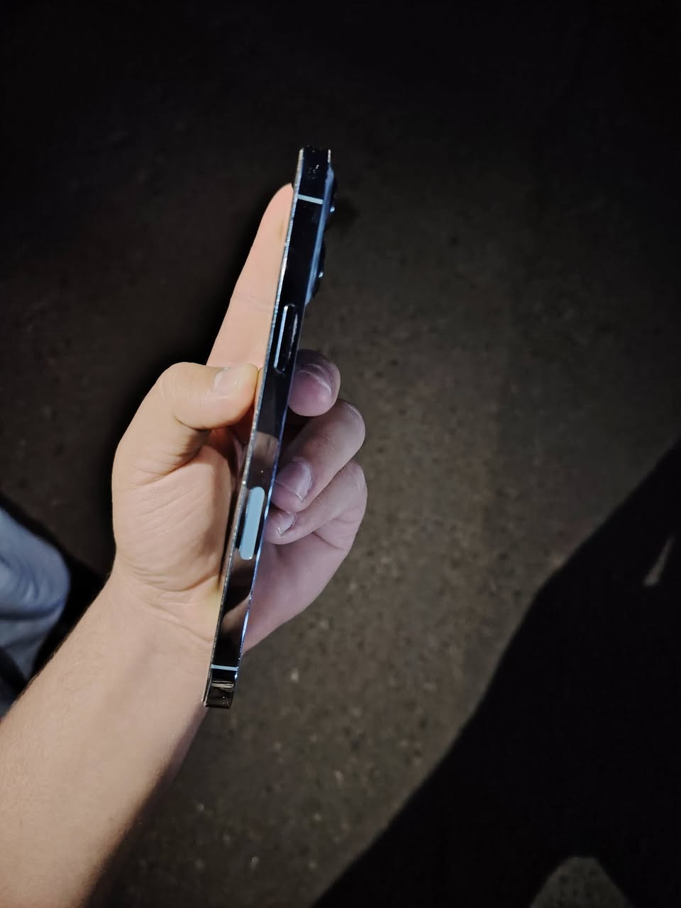 آيفون ١٣ برو ماكس • ٥١٢ غ.ب. • بطارية ٩٥٪