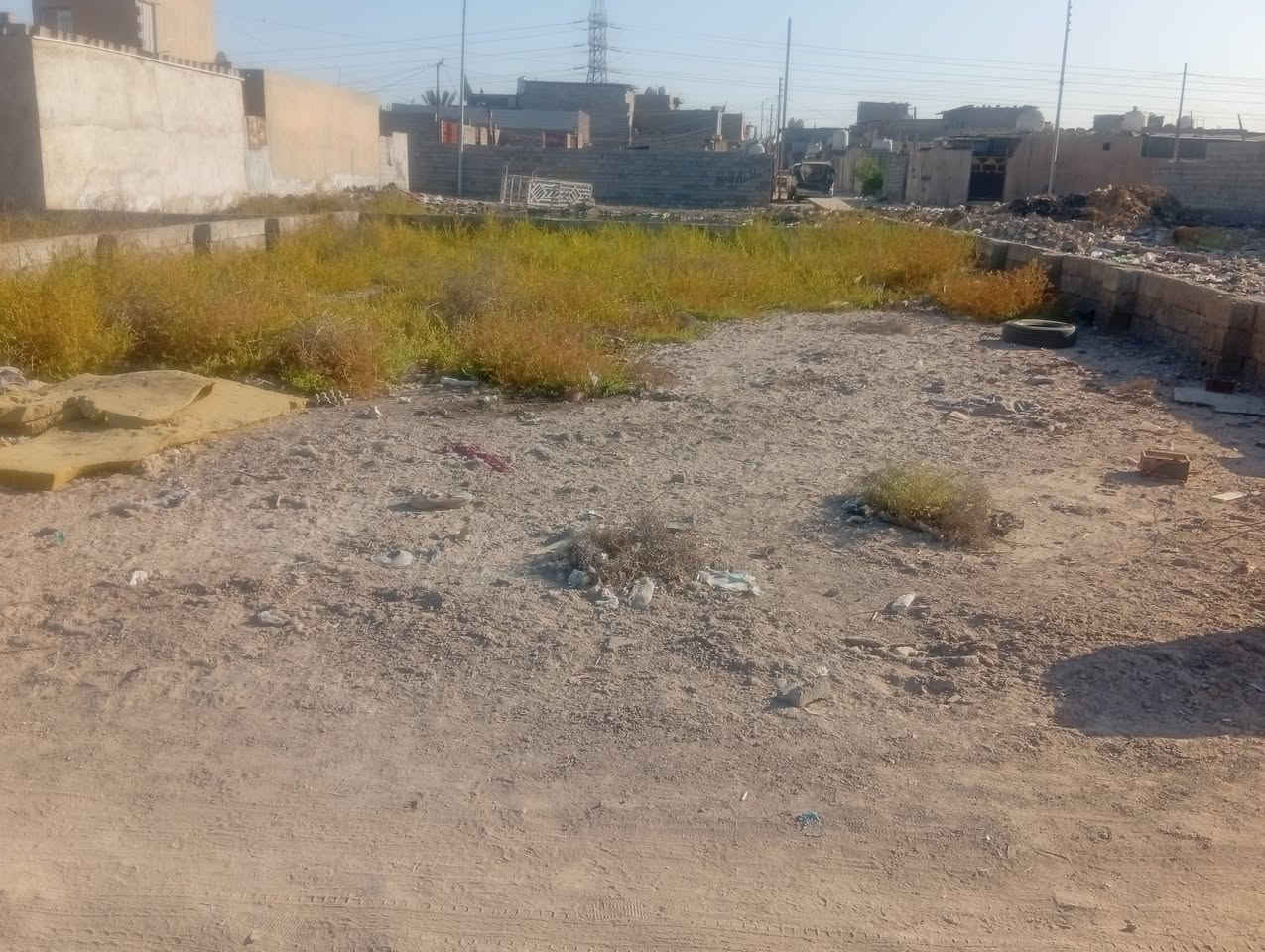 السلام عليكم قطعة أرض مساحة 200متر جسر ديالى نزلت العريفية قرب شيرو وفرهاد السعر مناسب اي استفسار اتصل على الرقم ‏‪***********‬‏
