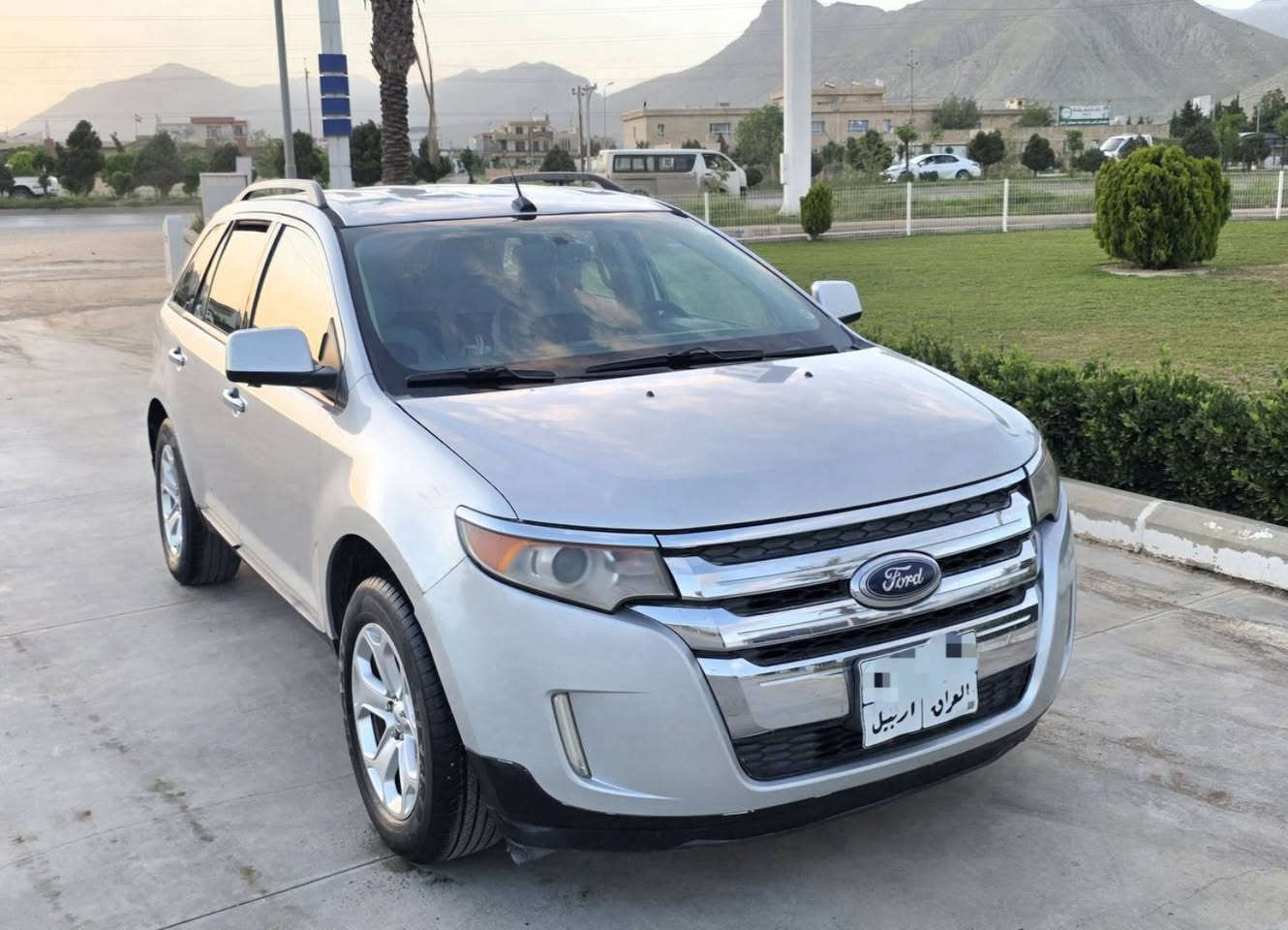 فۆردی ادج بێ بۆیاغ بێ شوخت و لێدراو هەمو گیانی بەشەرت
مواسەفات sel 
شاشە گەورەو کوشن کارەباو کۆدی دەرگا 
1000 دۆلار  غرامەی لەسەرە دەیگێڕمەوە 
سعری 95وەرەقە 10وەرەقەشت بۆدەگێڕمەوە واتا 85وەرەقە
بەشەرتی گێڕو مەکینەو تحویل بەناو خۆمەوە 
*********** 
.
.
.
.
