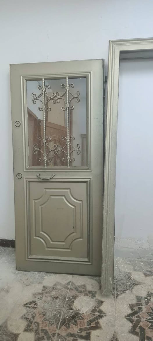 ابواب خشب • عدد ٣ • شبابيك سلايد