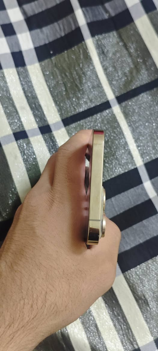 آيفون ١٣ برو ماكس • ذاكرة ٢٥٦ • بطارية ٨٦٪