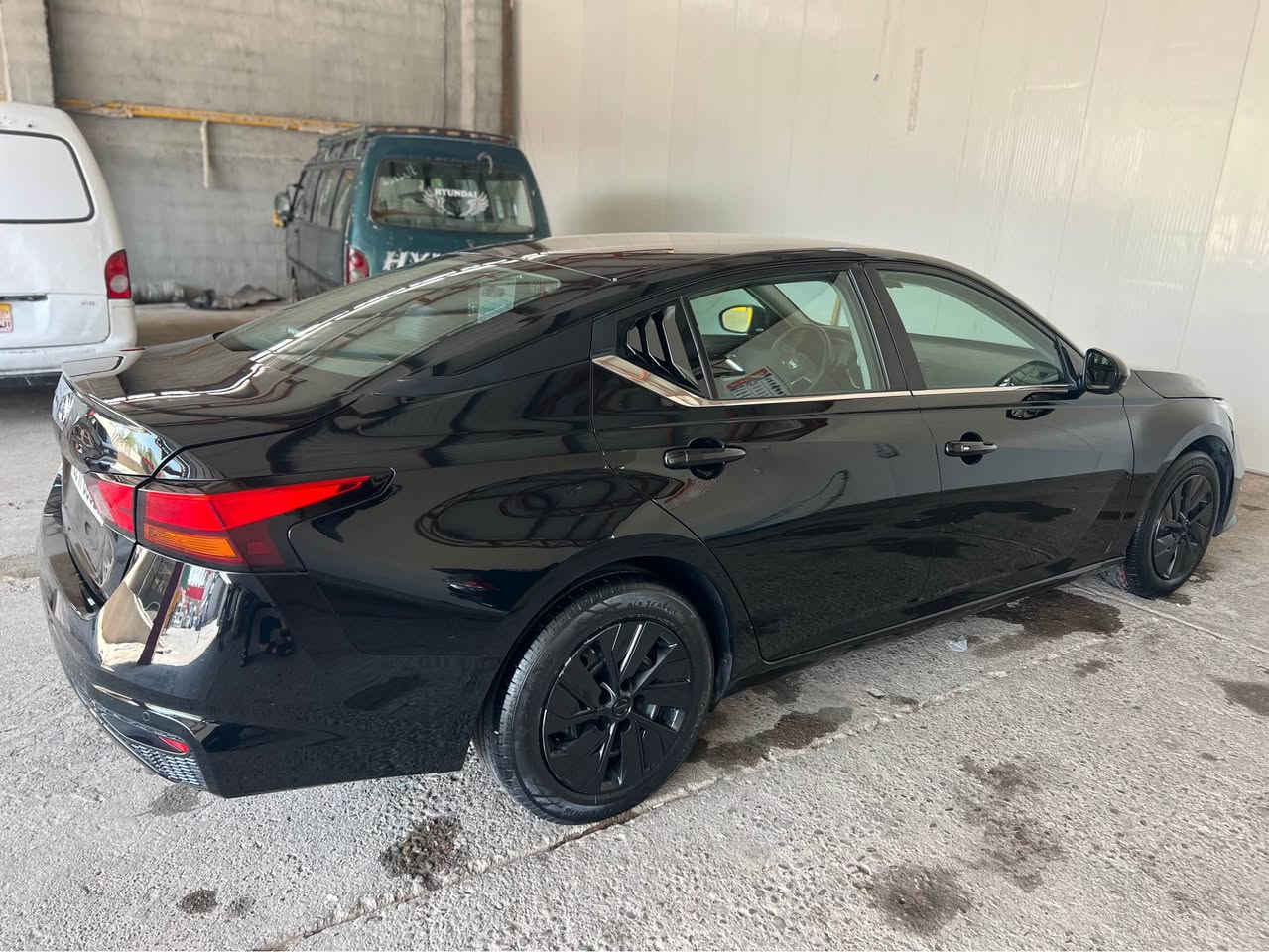 Nissan altima2021
نیسان التیما ۲٠۲۱ 
رەشی قەتران 
سەیارەکە ۱پارجەی سبووخە بەبئ ژۆرئ بئ داخلی داخلی هیج نیە ئیرباک سوکان شان سیستەمە تەزرە کووتی نیە 
سەیارەکە هەموو شتی نوئ بەناو خۆمانە 
لە هەولیرە 
مواسەفات S 
٥۳میل رۆیشتیە 
بۆ زانیاری زیاتر تیل بکە
*********** 
***********
سیارة واحد قتحە سبووخ بدون داخل Singapore
