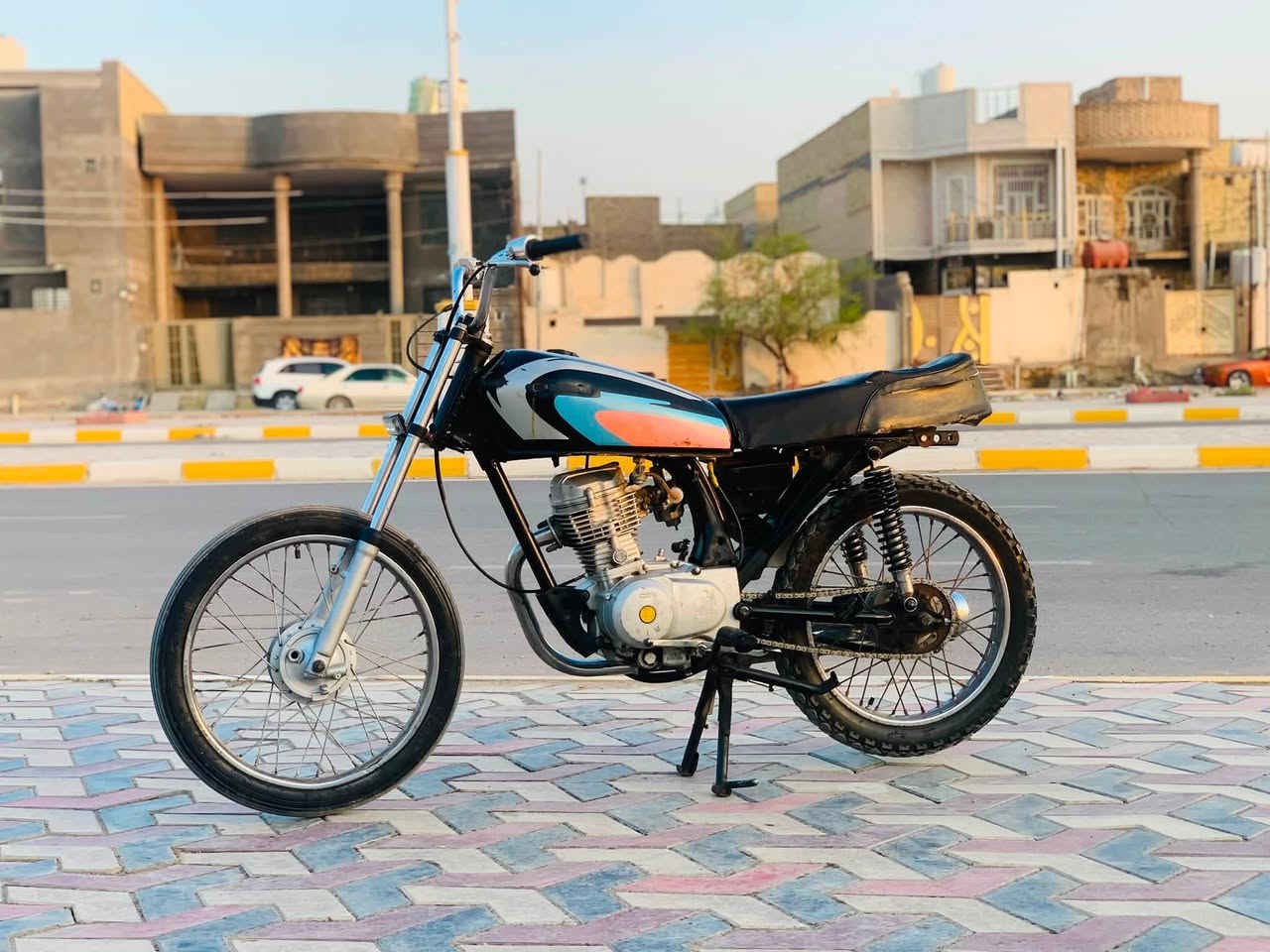 نامه مديل 23 كلك دراجه نضيفه وجاهزه ما بيها نقص مكفوله سعر 350 وبيها مجال بسيط  ***********
