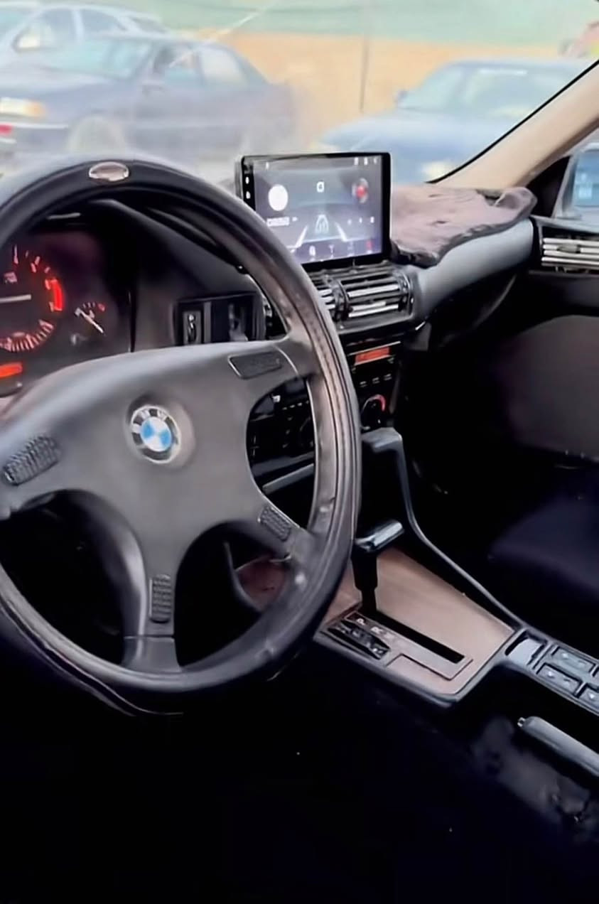 بي ام دبليو • ١٩٩٢ • اوتوماتيك