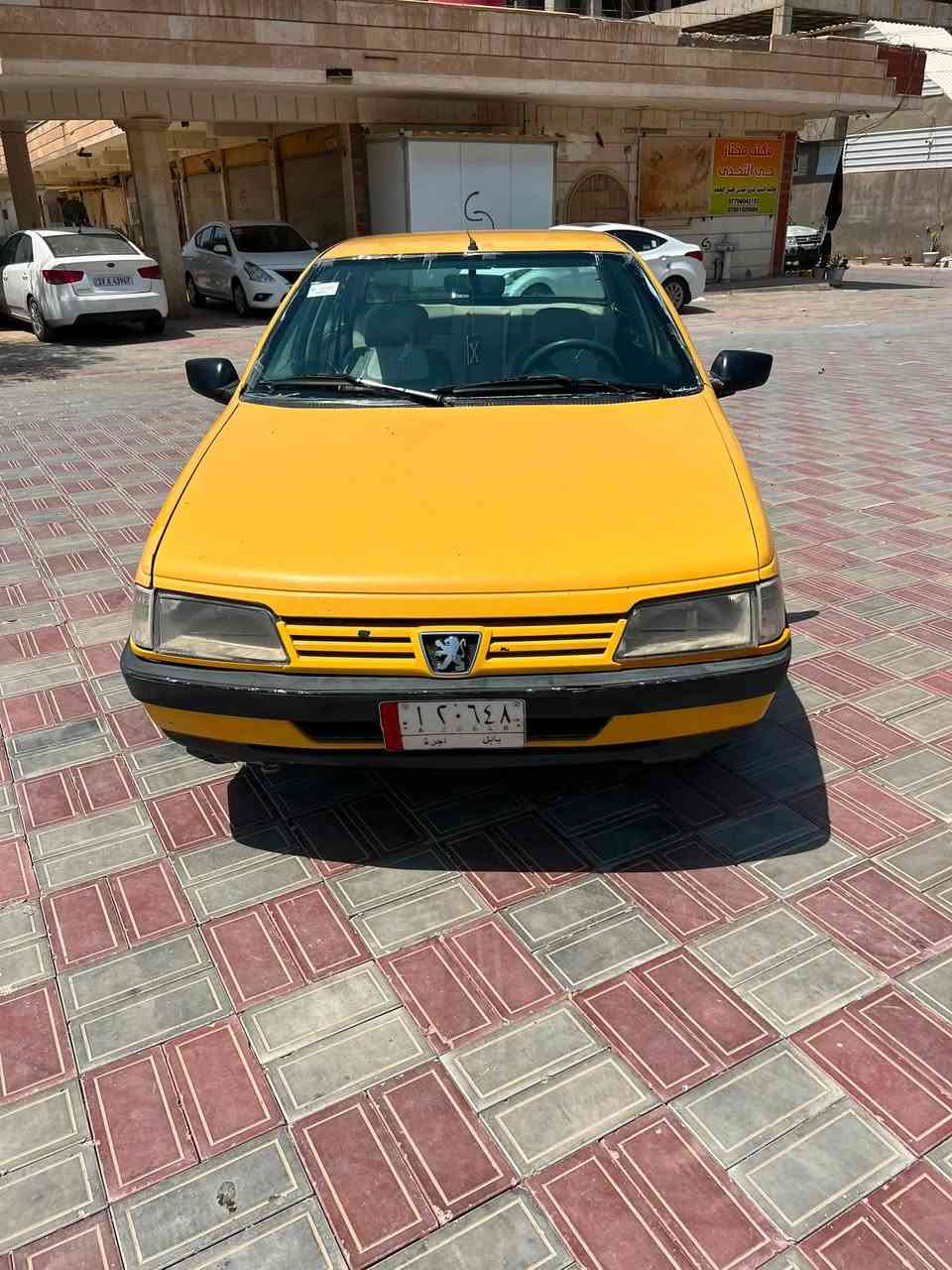 السلام عليكم للبيع بيجو 405 موديل 2012 السياره كامله كير مكينه حداديه كله جديده تبريد شغال  صوره موضحه بالمنشور مكانه كربلاء للاستفسار *********** السعر 30 ورقه وبيه مجال
