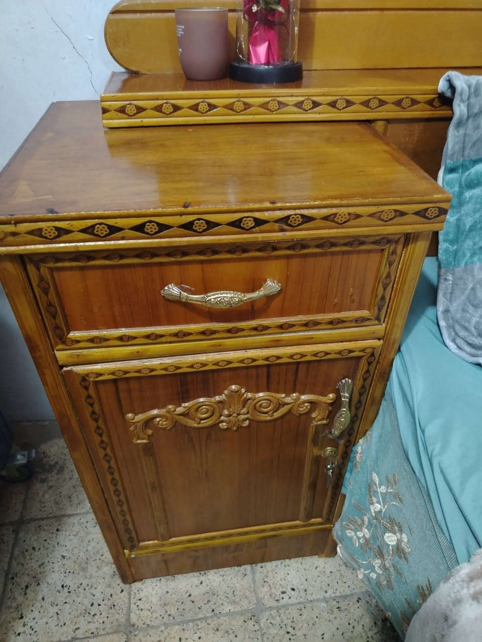 غرفة • للبيع
