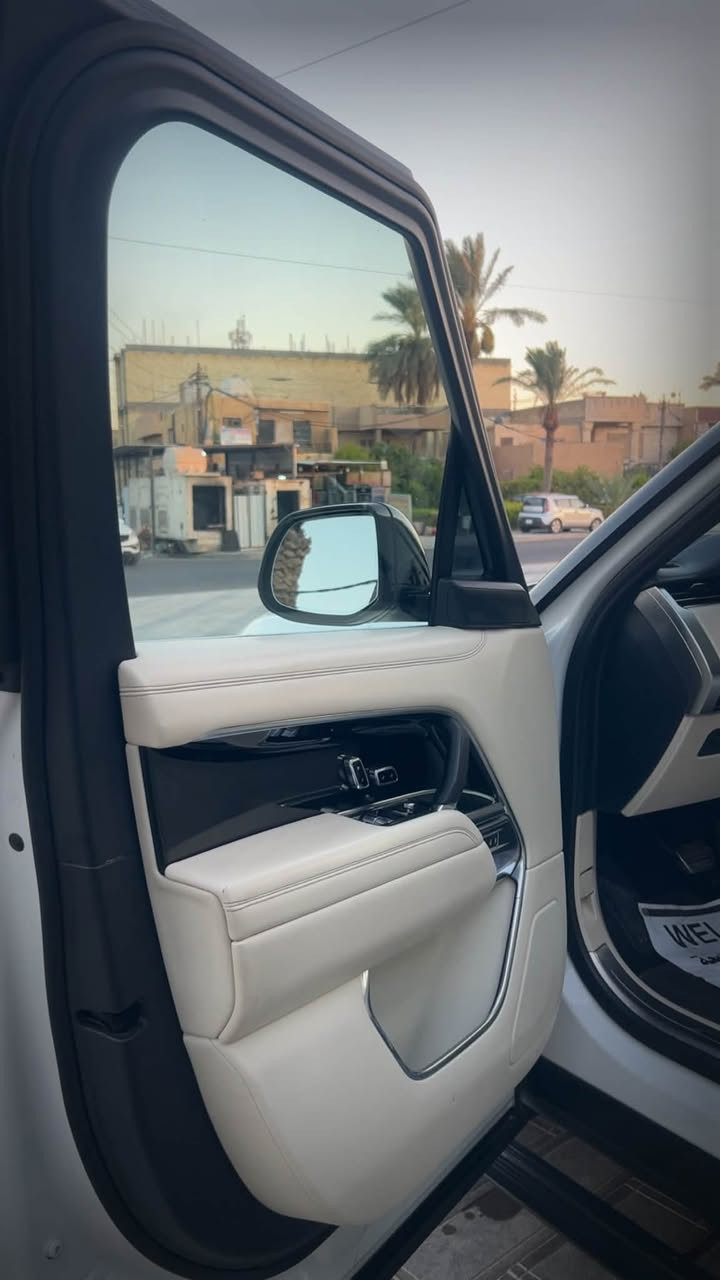 رانج روفر فوك 2023 

الونك الباب الطويله 

مكينه 8 سلندر 

امريكيه من. امريكه كلين بل عراق حادث جاملغ خلف السائق

بيها ملاحظات بسيطه  

عارضها 820$

***********
