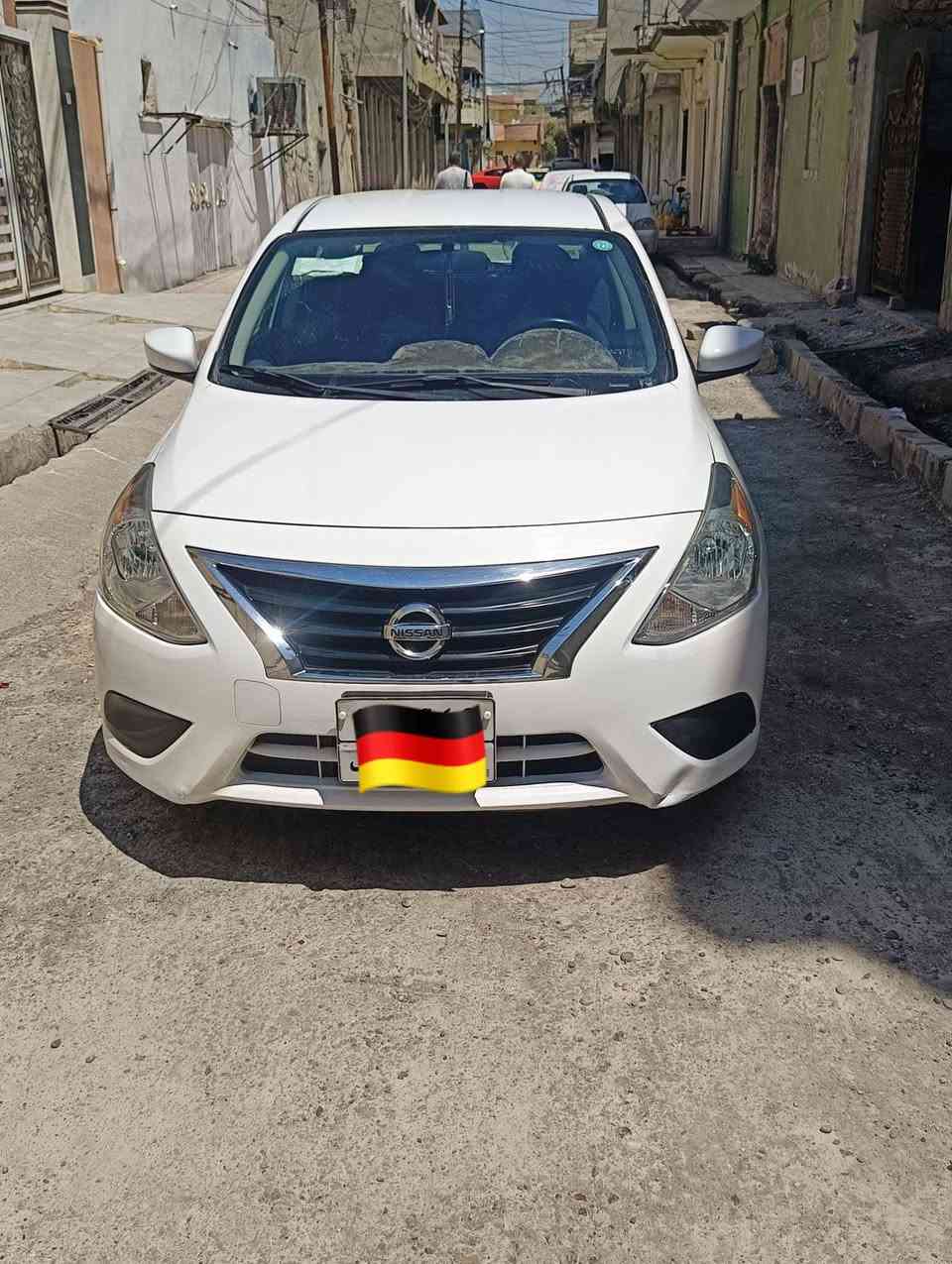 سلام عليكم للبيع نيسان فيرسه
وارد امريكي 
باب السايق مبدل من أمريكا 
 ودعميه الوره صبغ
بيها ملحضات بسيطه 
موديل 2017
مكاني موصل دركزليه 
السعر 100 ورقه وبيها مجال للطيبين 
متواجد خاص 
الرقم ***********
