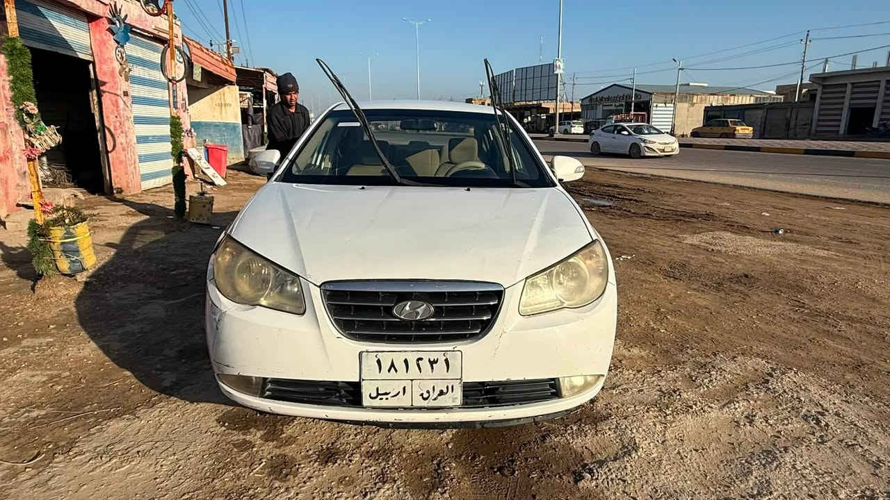 النترا ٢٠١١ 
دكشن عالي
تبريد مكينة كير بحالة ممتازة
شبر صبغ+ يوجد بارد بأحد البيبان
حدادية ٨٠٪؜
رقم اربيل 
السعر ١٠٢ 
للاستفسار ***********
