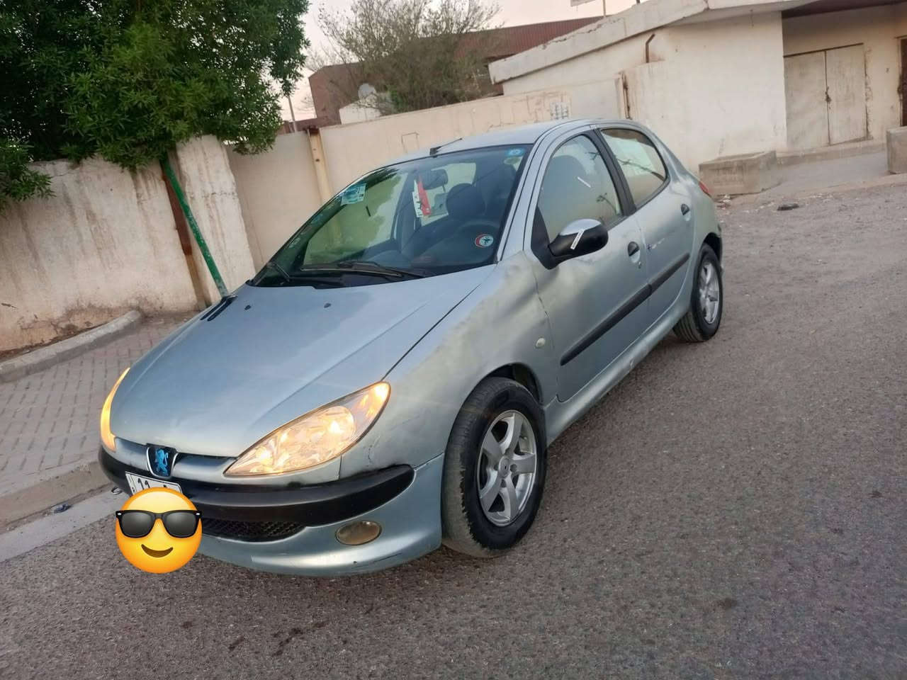 بيجو اصل فرنسي ٢٠٦موديل  ٢٠٠٧ اوتوماتيك
رقم بغداد انكليزي شرط التحويل ثاني بسمي هزه جديده 
فقط تحويلك 65 الف 
 هاج باك لون رصاصي سياره بلاديه صدر امامي خلفي جديد 
تخم تاير جديد كهربائيات جاهزه دواخل بلاد 
سياره كشرهه موضح بصور 
جام كهرباء  
سنتر لك 
جاهزه گير مكينه تبريد ثلج
رقم انگليزي بغداد بأسمي تحويل
 ثاني يوم .العنوان بغداد الكرخ .البياع.  
  السعر 39 وبيهه مجال لشراي 
تراي السياره يخبل ناعمه بشكل وبلعافيه على الي ياخذهه 
الهاتف. ***********
