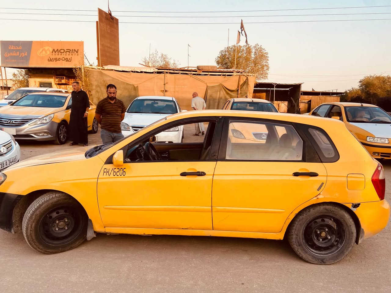 السلام عليكم للبيع كيا سيراتو هاج باك  رقم انكليزي بسمي شرط التحويل المحرك 1600 عنواني كربلاء شارع ابوطالب السعر 50 وبيها مجال 💛 لاستفسار***********
