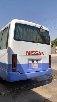 نيسان • ٢٠٠٢ • محسن