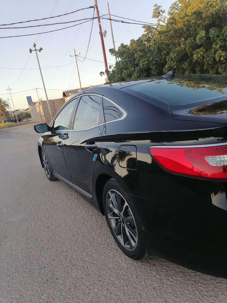 السلام عليكم ايزرا موديل ٢٠١٢ خليجي ٦ سلندر  محرك  ٣٣٠٠ محرك كير تخم تاير حدادية تبريد كله جديد جاهزه بيه جنطه صبغ والباقي كفاله  رقم سليمانيه باسمي  السعر ١٠٥ وبيه مجال العنوان بابل المحاويل *********** //***********

