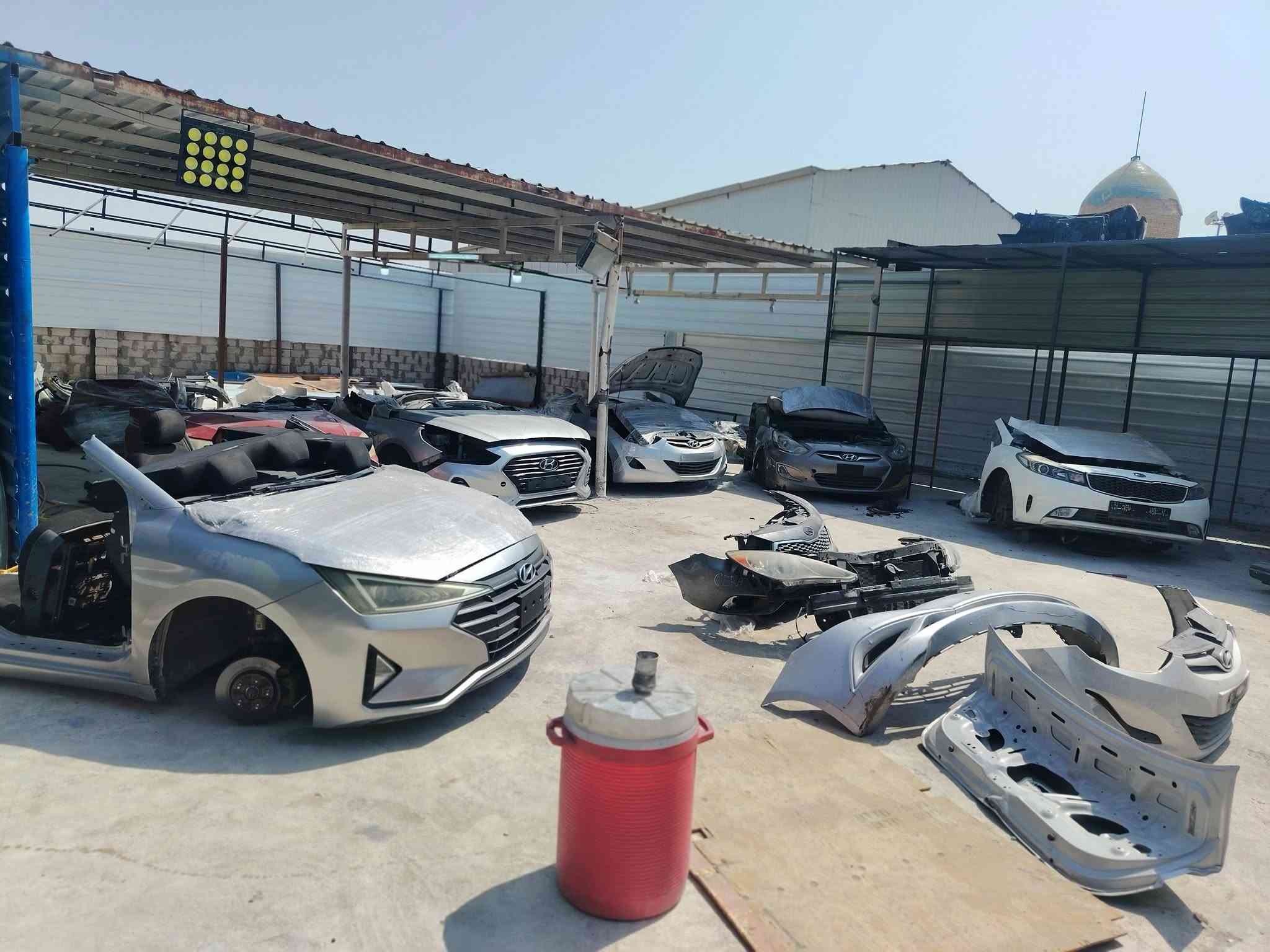 وصلت الحاويات مجمع الكويتي مقابل ملعب السماوه الأولمبي للإستفسار الاتصال على الرقم *********** كلشي يخص السيارت متوفر جوه السوك تعال ودلل راح تتفاجه بالأسعار أكرر العنوان السماوه الغسل مقابيل ملعب السماوه الأولمبي للإستفسار الاتصال على الرقم ***********
