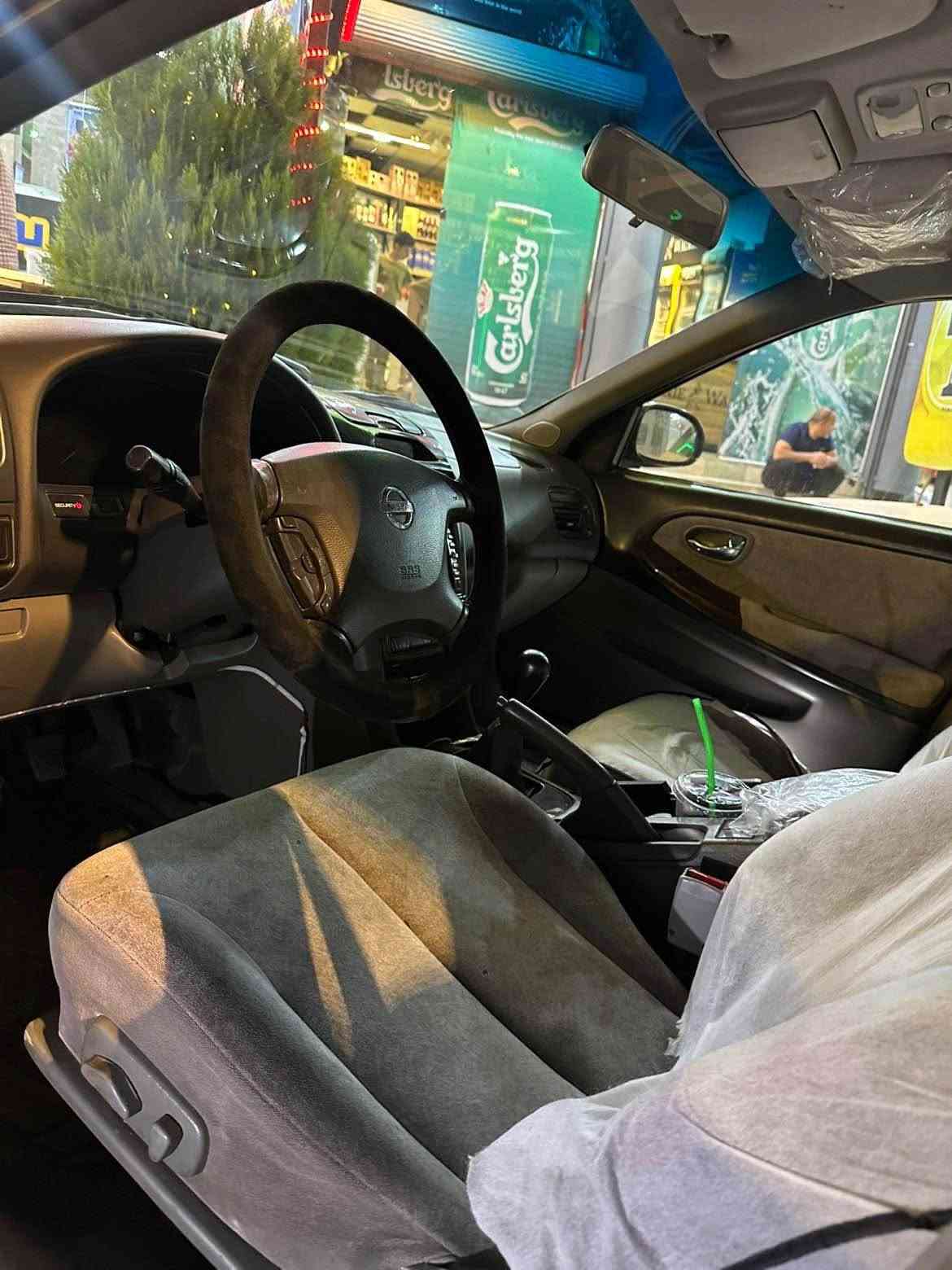 سەیارە بۆ فرۆشتن / سيارة للبيع
Nissan Maxima 2009 (نیسان ماکزیما ٢٠٠٩)
بە کوردی:
 * مۆدێل: ٢٠٠٩ (ئیستراد خاص)
 * تایبەتمەندییەکان:
   * کوشین کارەبایی
   * سوکان ڤۆلیۆم (دەستکاری کردنی دەنگ لەسەر سوکان)
   * تەبریدی لەمس
   * شاشە و کامێرا
   * گێڕ عادی
   * مەکینە ٦ پستۆن (٣٠٠٠)
 * بارودۆخ:
   * گێڕ و مەکینە و کارەباییات بە شەرت
   * هەموو گیانی لەسەر دەقی شەریکەیە
   * ٤ پارچەی بۆیاغە
   * سەنەوی بەسەرچووە
 * نرخ: ٧٢ وەڕەقە ($7,200) و مەجالێکی کەمی تێدایە

*********** watsup

بالعربية:
 * الموديل: 2009 (استيراد خاص)
 * المواصفات:
   * كراسي (كوشن) كهرباء
   * تحكم مقود (فوليوم)
   * تبريد (تكييف) لمس
   * شاشة وكاميرا
   * قير عادي
   * محرك 6 سلندر (سعة 3000)
 * الحالة:
   * القير والمحرك والكهربائيات بشرط الفحص
   * السيارة بحالة الشركة بالكامل (قطع أصلية)
   * تحتوي على صبغ في 4 قطع
   * السنوية منتهية (متوقفة)
 * السعر: 72 ورقة (7,200$) مع مجال بسيط للتفاوض

*********** wats up كويسينجاك, أربيل
