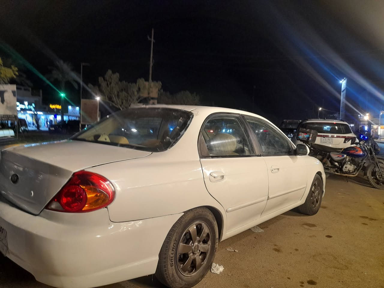 بسم الله الرحمن الرحيم  سبكترا لبيع موديل 2002 مكينه 2000 تبريد شغال تخم تاير جديد رقم السياره بغداد ألماني مصبوغه حزام لجماليه دوشمه جديده سياره نضيفه احلى من الصوره  السعر (50)العنوان بغداد الرقم الهاتف ***********
