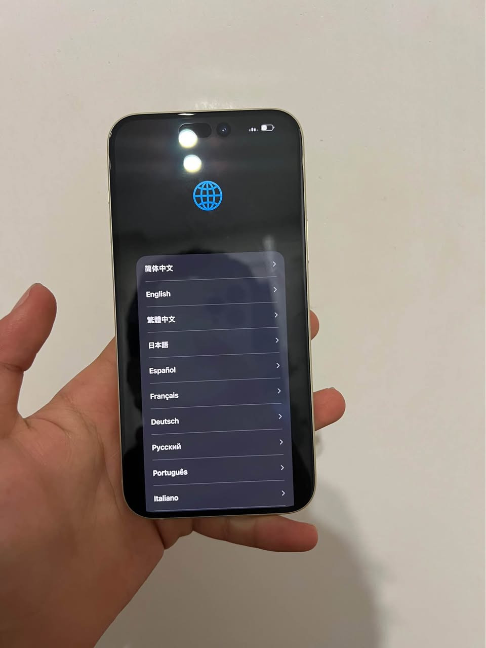 15plus  iCloud 
Battry 98
Lok lok 
Nakrawa 
290$ dollar
***********Hawler أربيل, العراق
