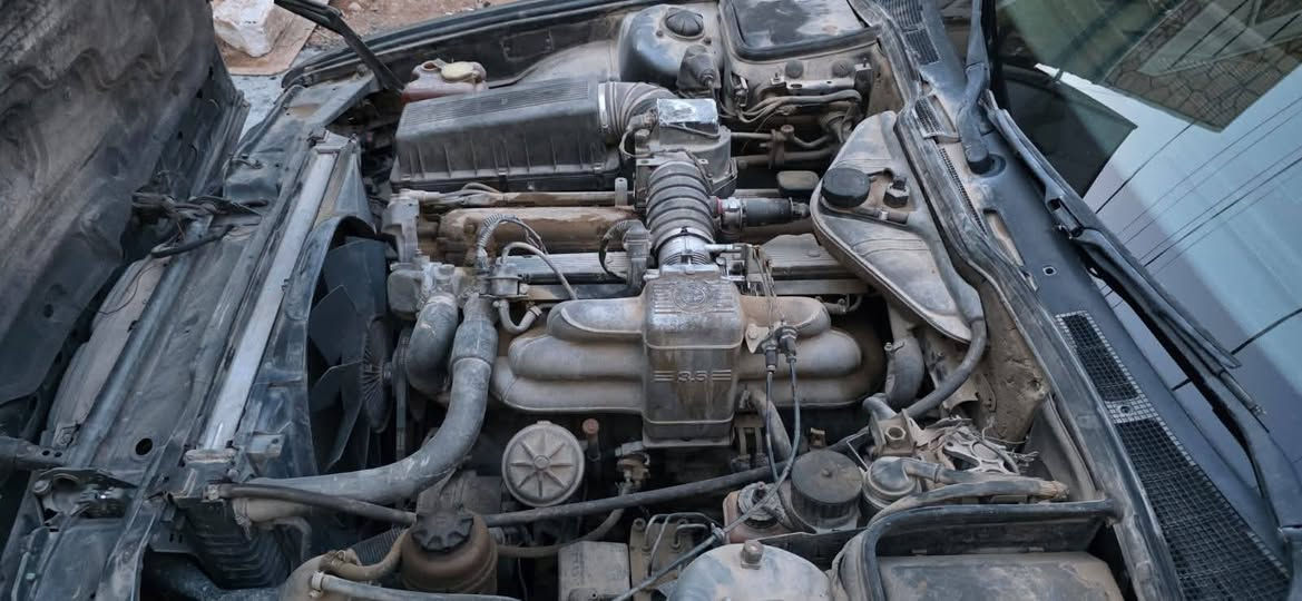 السلام عليكم بيم دبليو ٧٣٥ مديل ٩٠ لبيع او مراوس مكينه جديده حداديه جديده تخم تاير جديد بسمي السياره لحد 31 سنويه السياره خير من الله تبريد شغال تدفئه شغاله السعر 33 ورقه بيه مجال رقمي *********** مكاني حله
