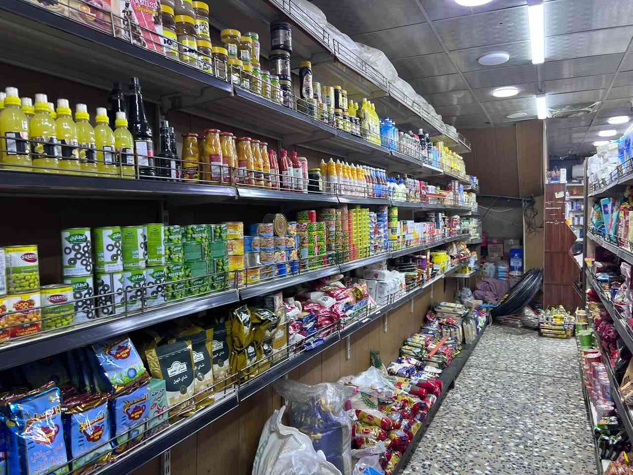 السلام عليكم
ماركت للبيع الدوره شارع ٦٠ قرب مطعم علوش ***********
