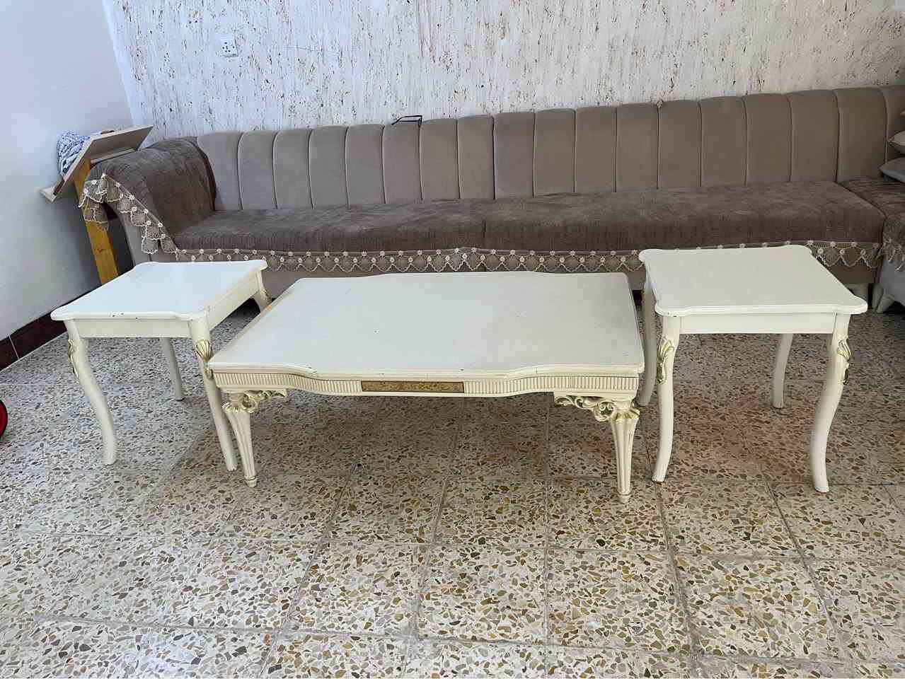 ميز • طبليت • نظيف