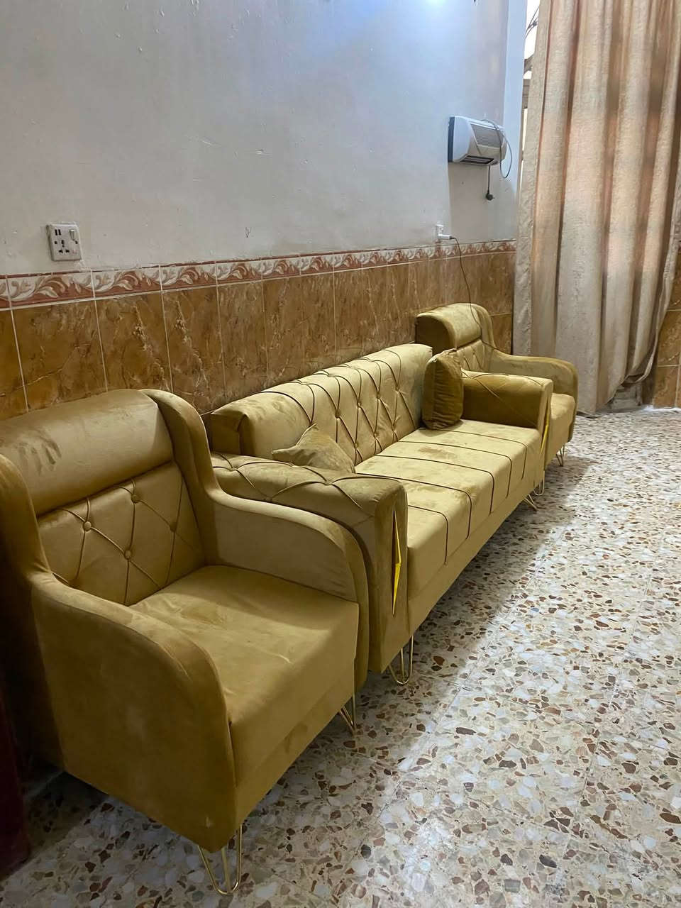 تخم اللبيع ٢٥٠وبي مجال
العنوان الشعله ام نجم  ***********
