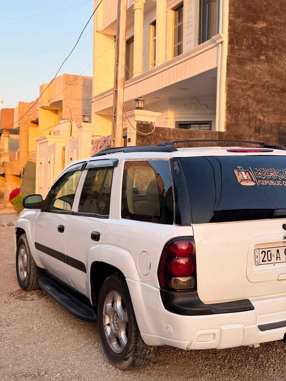 بلايزر ٢٠٠٥ رقم ديالى انكليزي سنويه لل ٢٠٣٠
كير محرك جديد شرط 
منظومه غاز كامله مابيه اي نقص 
صدر جديد امامي خلفي 
تخم تايرات مصبوغه عام للجماليه بدون حادث ولا ضربه 
تبريد ثلج السياره جاهزه مابيه اي نقص 
مكان السياره ديالى بعقوبه *********** 
السعر ٦٨ ورقه بيه مجال للشراي
