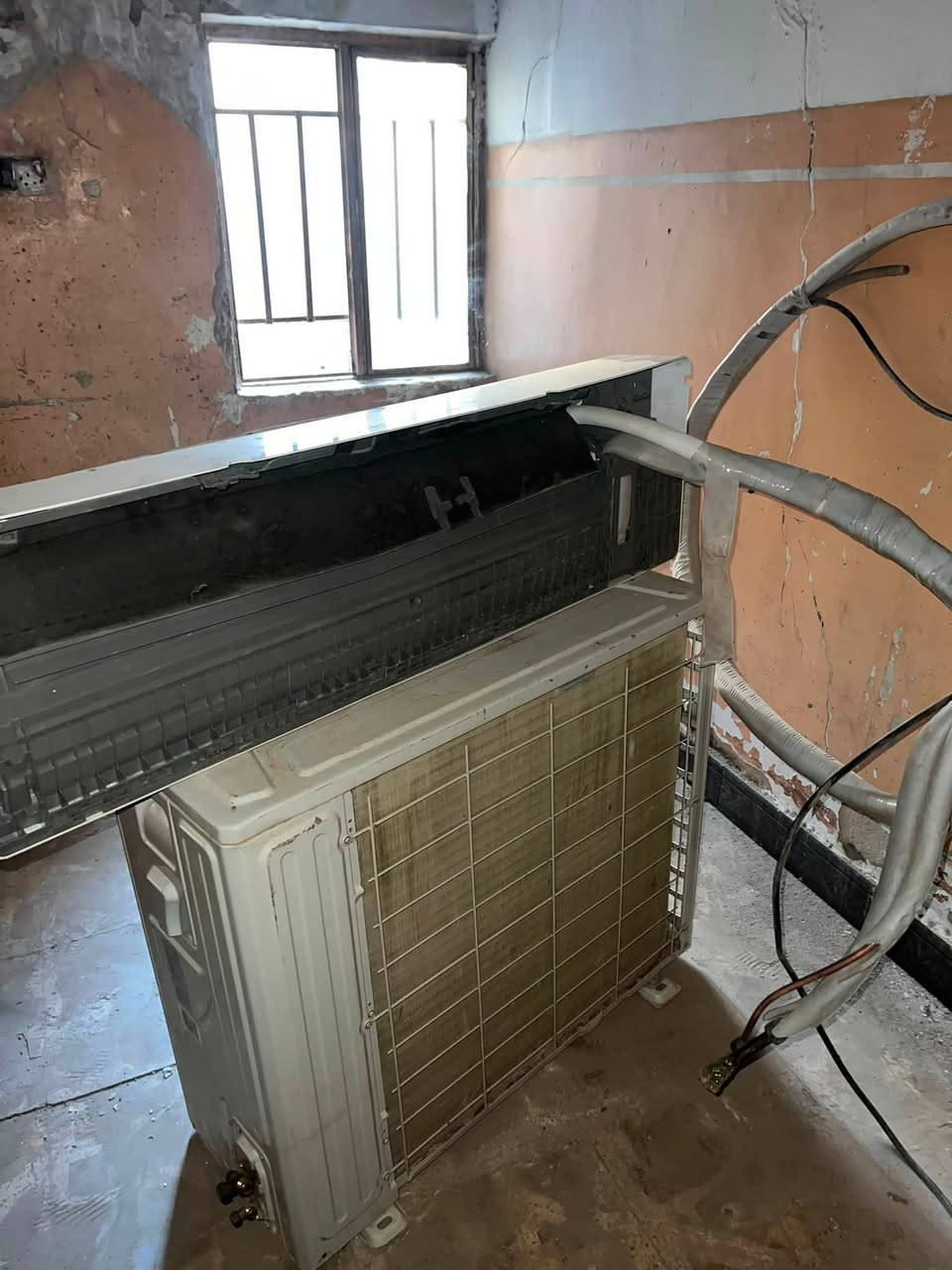 سلام عليكم سبلت لبيع 2طن اخو الجديد اقتصادي يشتغل ع سحب وع وطنيه سبلت جديد يخبل تبريده ثلج المكان بغداد المعامل الباويه السعر 600وبي مجال رقمي وتساب فقط ***********
