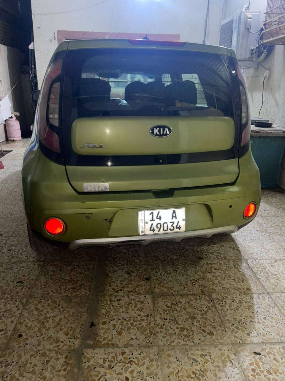السلام عليكم 
كيا سول موديل 18 وراد امريكي ضربتها جاملغ وبنيد

السياره انصبغ بيها بنيد وبيها طخات موجوده صور الطخات بالمنشور 

ماشيه 74 الف

سياره نظيفه وحلوه استخدام بيت 

حداديه نص عمر

تايرات نظيفه 

مكينه 2000 GDI

شاشه كبير وحساسات خلفيه 

السياره رقم بصره وسنويه جديده تحويل ثاني يوم

السعر / 90 

تبريد السياره ثلج / ***********
