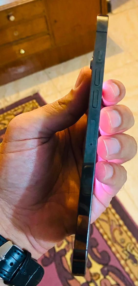 ايفون ١٣ برو ماكس • بطارية ٩٠٪ • اسود