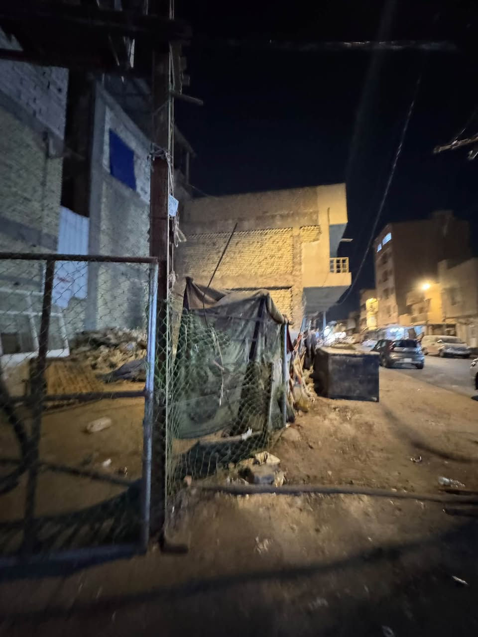 قطعة ارض للبيع
الموقع: كربلاء المقدسة / العباسية الشرقية / خلف الكراج الموحد / يبعد عن بين الحرمين 6 دقائق / يبعد عن شارع الجمهورية دقيقة واحدة.

نوع الملك: ملك صرف
المساحة: 82،5
🛑التواصل حصراً على الواتساب، لا استخدم فيسبوك🛑
رقم الواتساب: ***********

نص مكتوب في الصور:
- بيت ابو كريم الجنابي بين الحرمين 6 د 1.1 كم 15 د 7 د 6 د حفظ إضافة محطات معاينة Google Maps
- بيت ابو كريم الجنابي كافتيريا وعصائر الكلاسيكو..امير البدري 1 د 1 د • 190 متر حفظ إضافة محطات معاينة