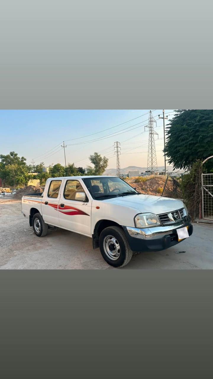 نیسان مۆدێل ٢٠١١ تایلندی حیزام. بۆیاخ  پێشی دەعمی هەیە لای سەكن سەقفو شانی بۆیاخ نیا نیو ی دەر گای بۆیاخ ی نیا سەیارەكە  نمونیا لە جوانی رەقم. سلێمانی   بە شەرتی تەقەو رەقە گێرو مەكینە   سەیارە كە مالی دۆستا سەعری ١٠٧ مە. جال شوێن سلێمانی *********** السليمانية, العراق

