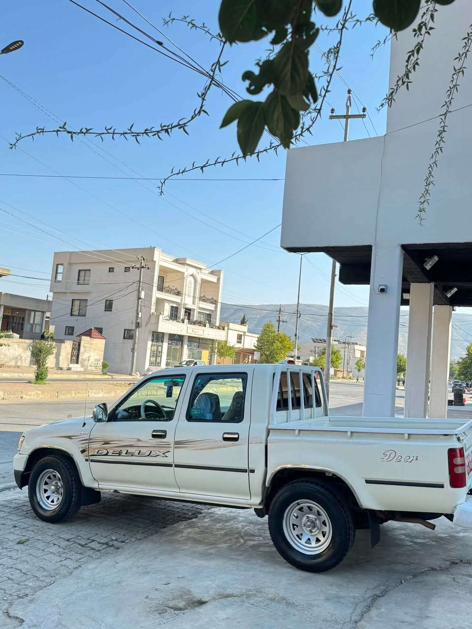 ٢٠٠٧
مەنەفێست ئەسڵێ 
هەزەپاکانە غڕامە بەشەرت 
بێ بۆیاغ 
مەکینە گێڕ ئەکسل بەشەرت 
چوارتایە نوێی 
***********
***********
