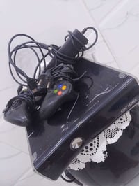 اكس بوكس توني ماخذه جديد بجيسه هو وملحقاته 07816099974