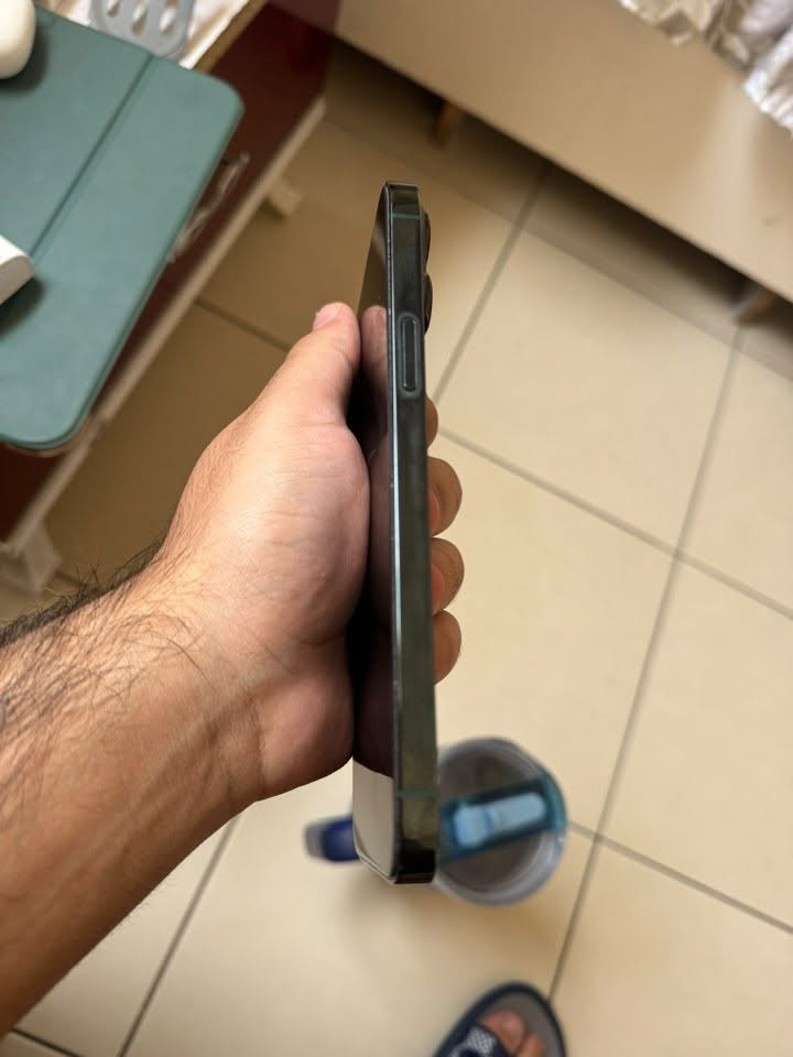 ايفون 13 pro max 
نظيف الجهاز جداً على ايدي 
الجهاز بلادي والصورة كدامكم 
الجهاز ياباني Ja
بطارية 83
بدون ملحقات
السعر 680
مكاني بغداد مجمع بسماية
للتواصل ***********
