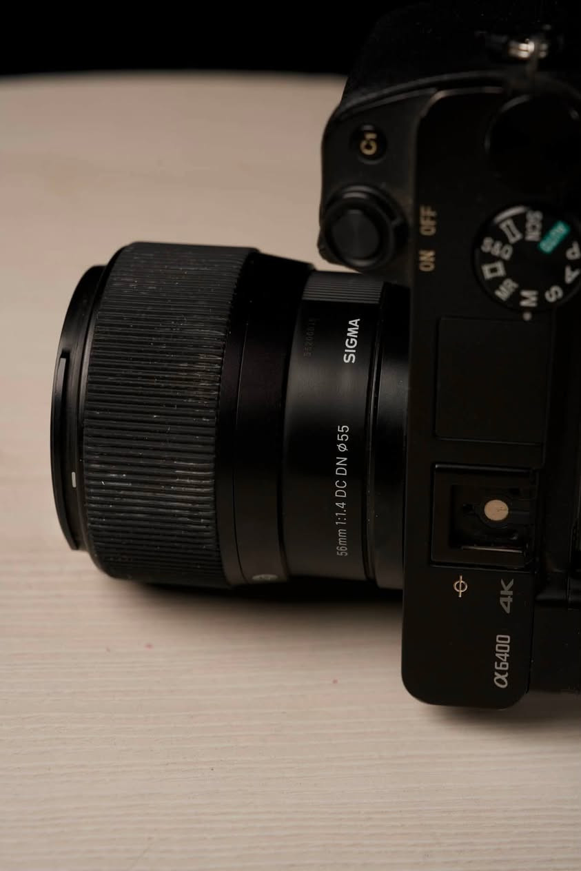 كامرة سوني مع المعدات للبيع 

Sony a6400

عدسة
SIGMA  56mm          F1.4

گمبل 
Zhiyun Weebill S 

ويا القبضة إضافية 

‎ميموري ( سان ديسك)

كامل ب مليون و150 وبي مجال 
العنوان كركوك 
***********

