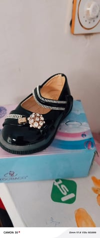 احذيه نضيفه • نسائي أطفال • مقاسات
