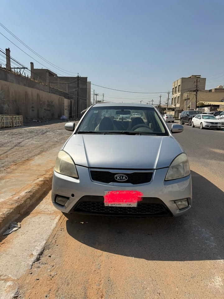 كيا ريو 2012 خليجي 
محرك 1600 دوش
محرك وكير مبدل قبل سنة 
منظومة تبريد جديدة 
داينمو جديد 
السيارة جاهزة 
بيهة صبغ دعامية 
وبارد جنطة وجاملغ 
وطخات  ورصعات 
بيهة جراد 
سويت سونار بي كل التفاصيل 
سنوية 2028 باسمي  شرط التحويل 
السعر 78 ورقة وبيهة مجال بسيط 
الاتصال للجادين فقط او مراسلة واتساب 
***********
