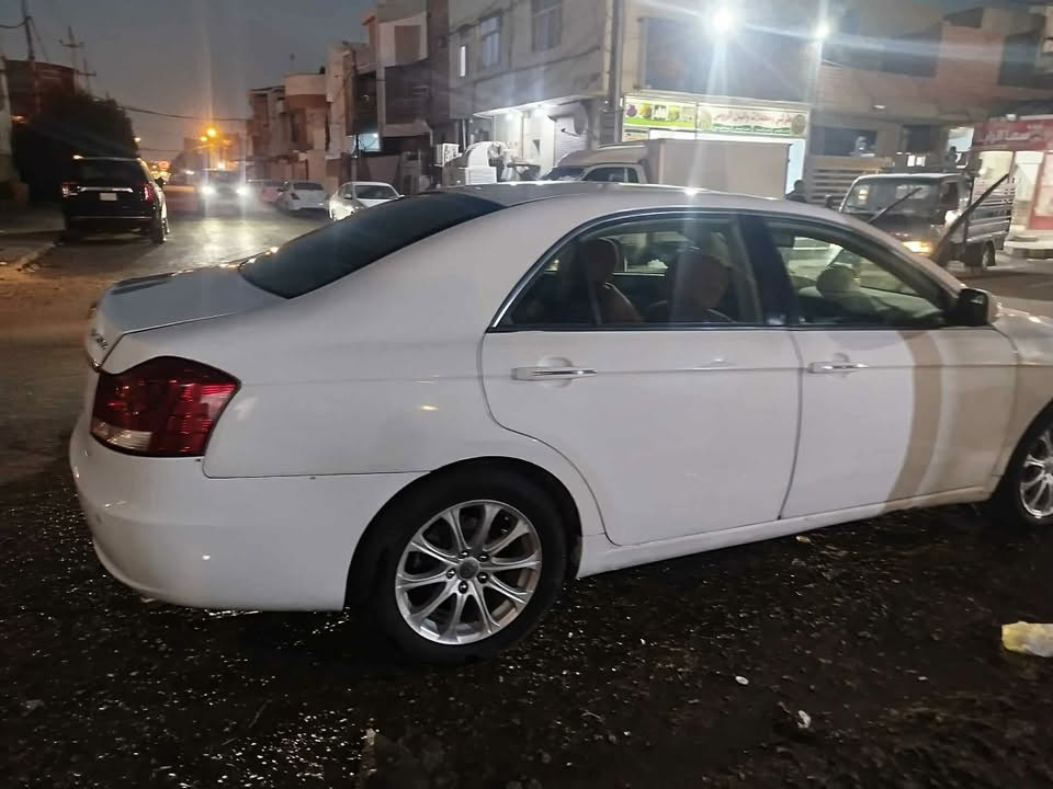السلام عليكم 

للبيع سياره ام كراند حجم الكبير 

تخم تايرات جدد

تبريد ثلج

حداديه جديده

مناقصه شي مكانه النجف السعر (63) 
وبيه مجال 

***********
***********
