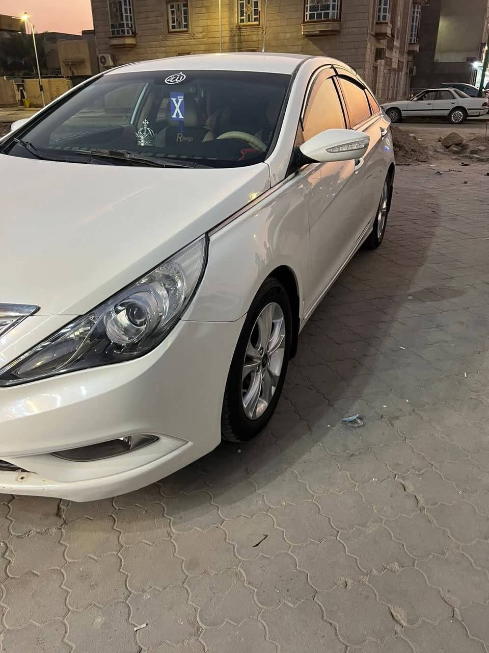السلام عليكم
سوناتا خليجي موديل ٢٠١٠

مصبوغه عام جماليه 

مدكر امامي جهة السايق مبدل فقط 

بدون معجون بدون ضرر داخلي رقم بصره باسمي سنويه جديده ل٢٠٣١

مكينه وكير جديده هسه شادهن 

منضومه تبريد جديده 
حداديه حلوه مرتبه

سيارة مال بيت مرتبه 

مكانها بصره كرمه علي 

سعرها ٩٥ وبيه مجال

رقم الهات ***********
