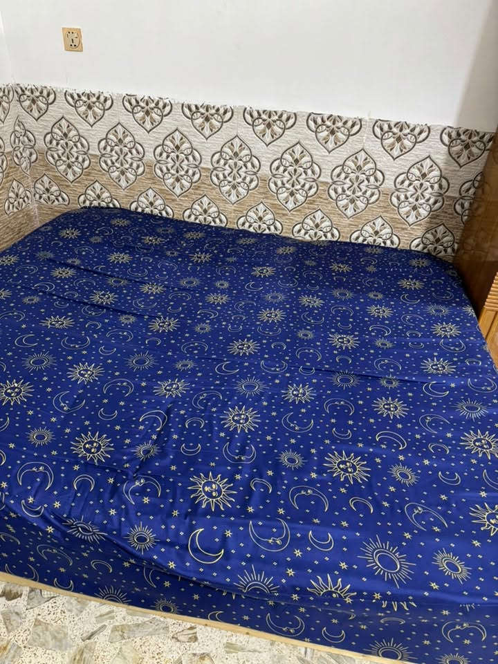 دوشك جربايه مستخدم نضيف طبي سبرنك قطعتين سعر 60الف الاستفسار ***********
