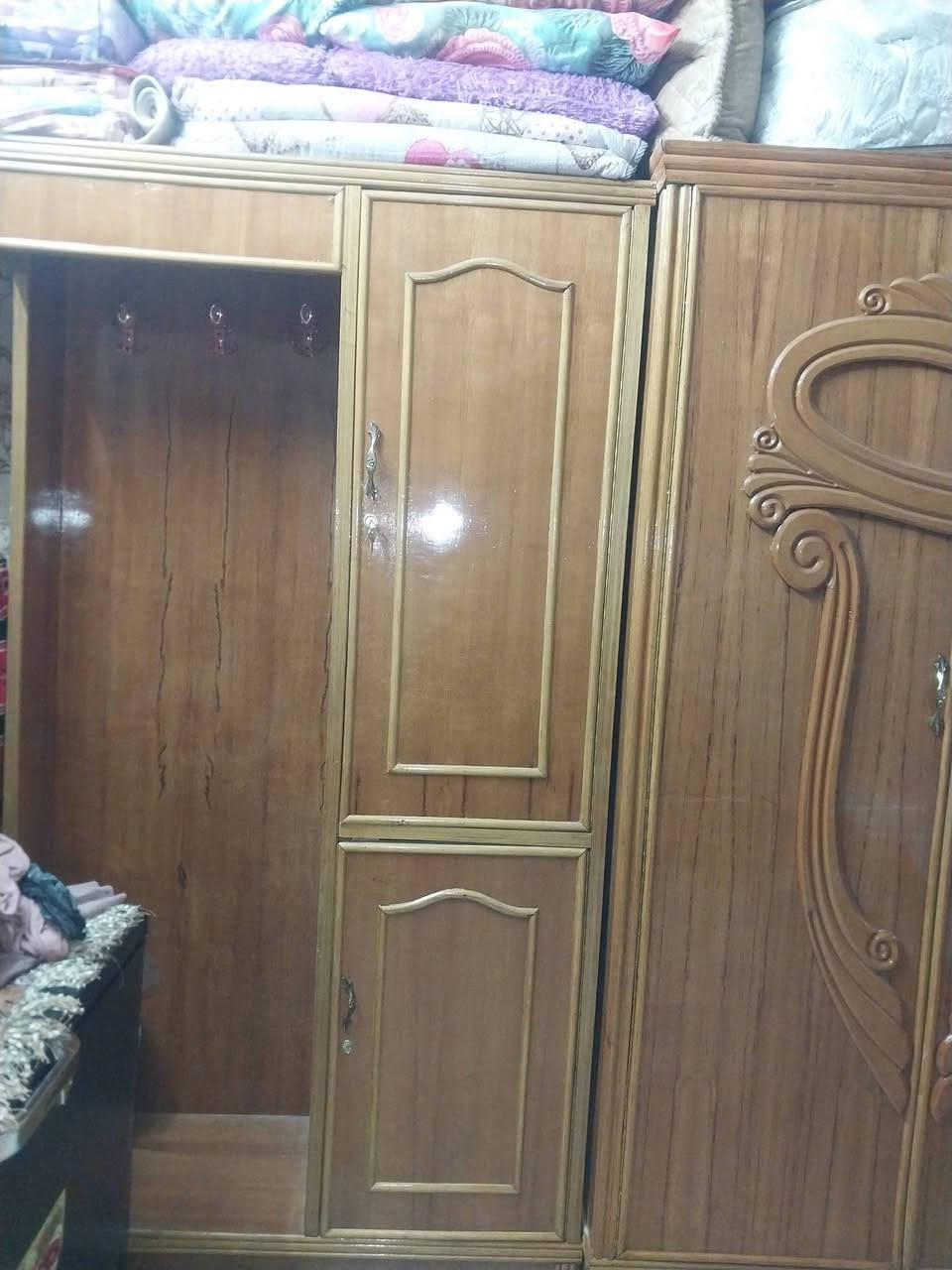 سلام عليكم غرفه للبيع ام السته تزكام نضيفه كلش بعدته جديده سعره مليون وميتين الشراي يتصل  واتساب ***********
