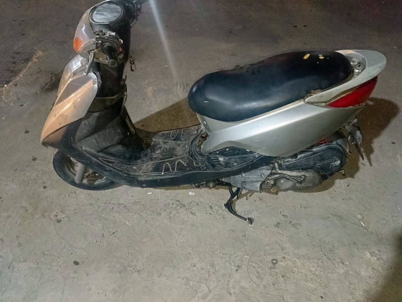 بريز للبيع بيهة نقوصات بسيطة مكينة تجفيت جديد نقص سلف وباتري تشتغل هندر واحد السعر 375 وكفراتهة موضحة بالصوره للبيع او للمراوس مكاني بغداد الدولعي رقمي ***********
