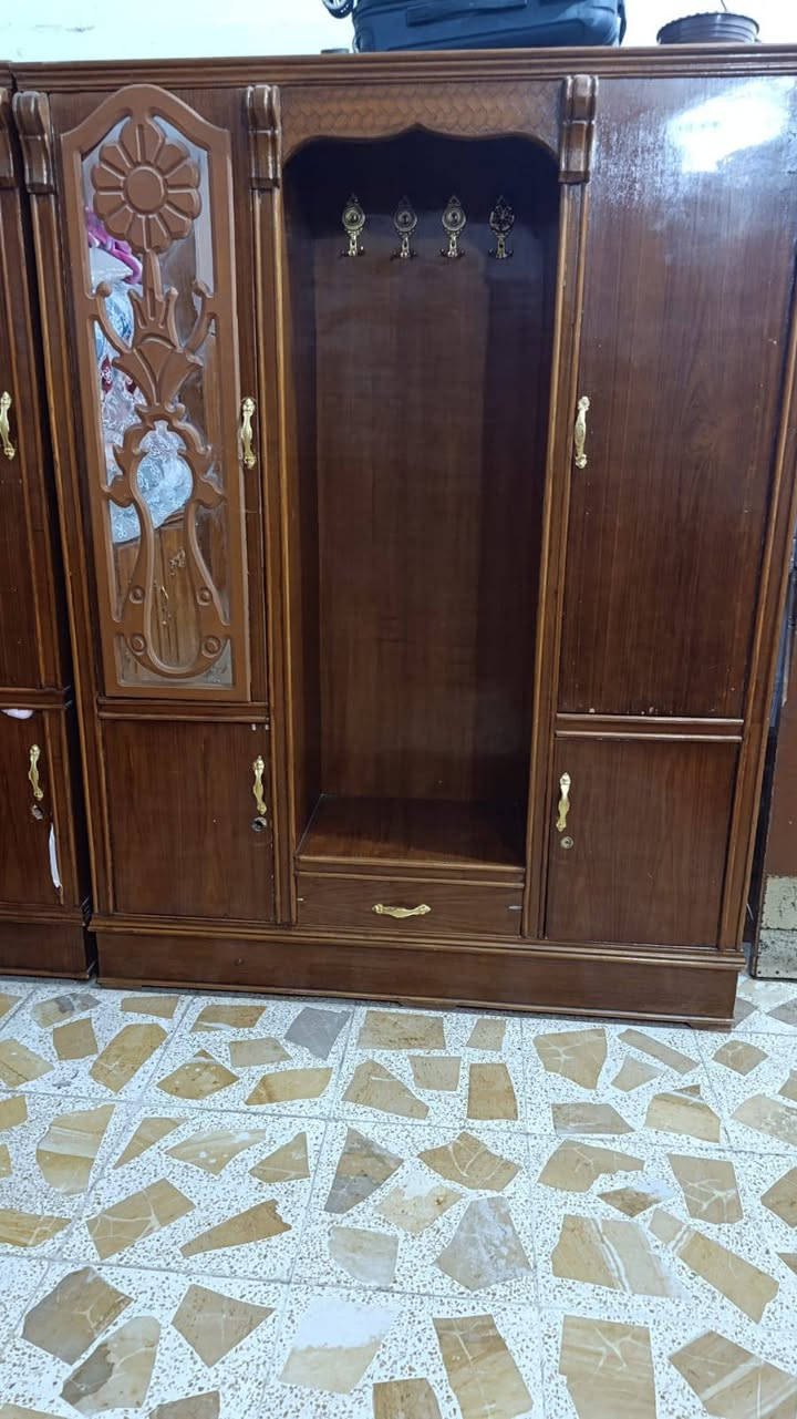 اخشاب • للبيع • مكلف