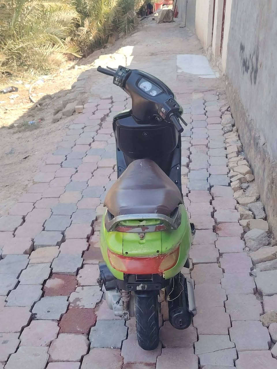 نعيد بسبب جذب
السلام عليكم 
الدراجه توه مجفته شغاله سلف هندر هورن باتري جديد دراجه بيه كسور بل كفرات 
شراي ***********
سعر 250
