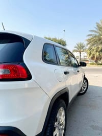 جيب بزون للبيع موديل 2016  رقم بغداد ألماني حادث بسيط مثل ماموضح بالصو...