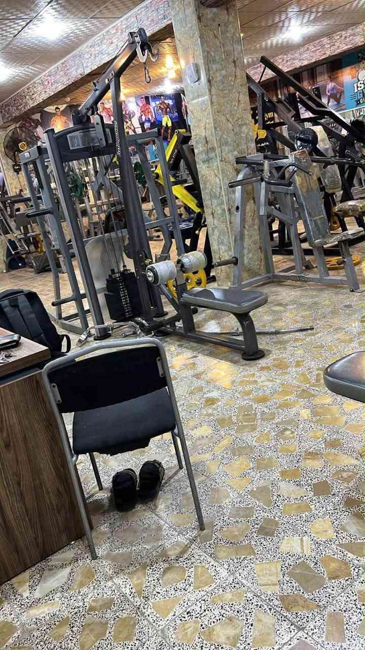 فرصة ممتازة لأصحاب القاعات والمشاريع الرياضية 🏋️‍♂️✨
معروض للبيع: معدات قاعة رياضية (جم) كاملة
​حالة الأجهزة: أجهزة بحالة ممتازة جداً ونظيفة جاهزة للعمل والاستخدام المباشر دون الحاجة لأي مصاريف إضافية.
​التجهيز: القاعة متكاملة وتحتوي على كل ما يحتاجه المتدرب من أجهزة حديد وتمرين شاملاً.
​البيع للجملة (المعدات كاملة).
​📍 المكان: [النجف حي الجمعية بداية شارع القطعة]
📞 للتواصل والاستفسار عن التفاصيل والأسعار: يرجى المراسلة على الخاص أو الاتصال على الرقم: [***********]
